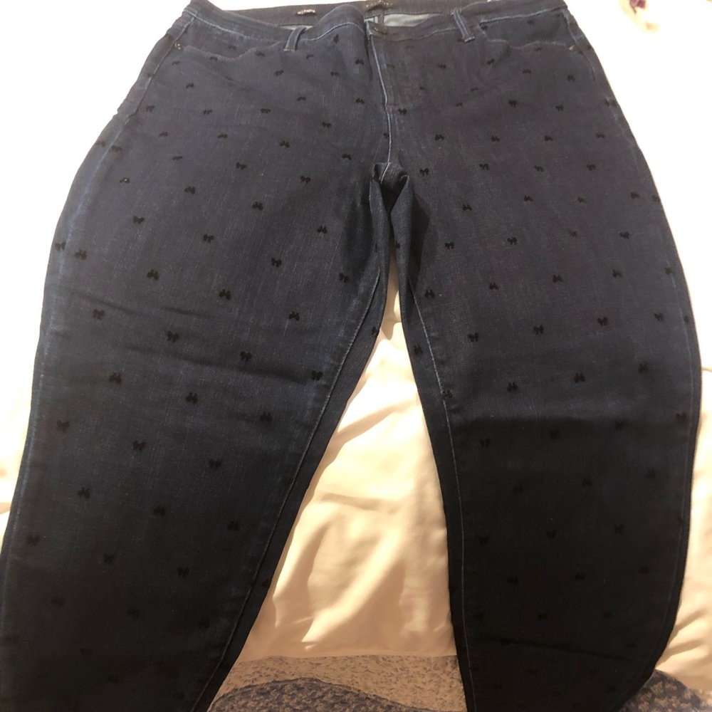 Talbots EUC SZ 16 Navy jeggings with black bow design
